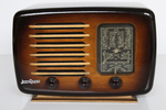 Parmi les derniers mod&egrave;les r&eacute;f&eacute;renc&eacute;s : Jeep Radio - 